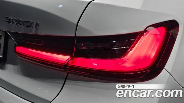 BMW 3-Series 2024 — photo 9