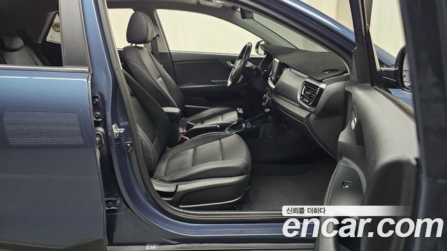 Kia Stonic 2019 — photo 16