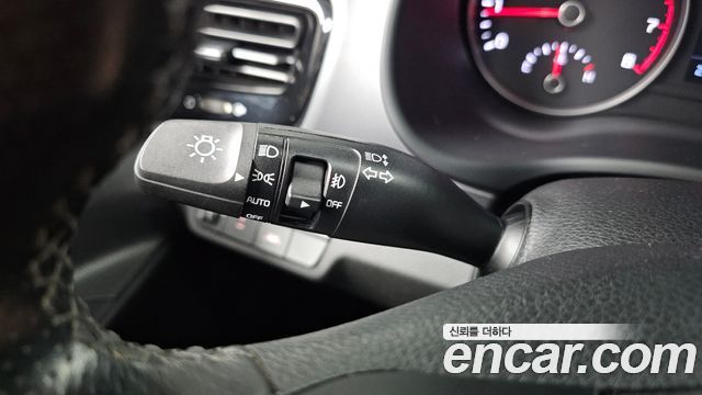 Kia Stonic 2019 — photo 30