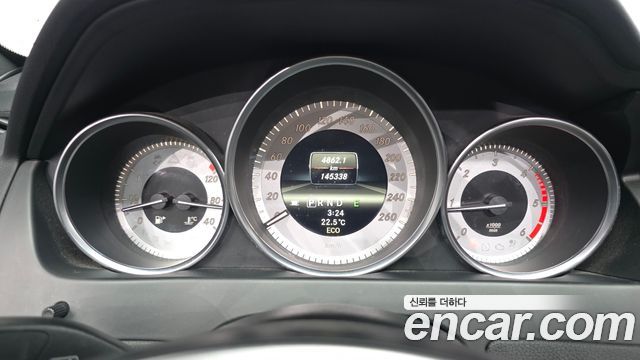 Mercedes-Benz C-Class 2013 — photo 8