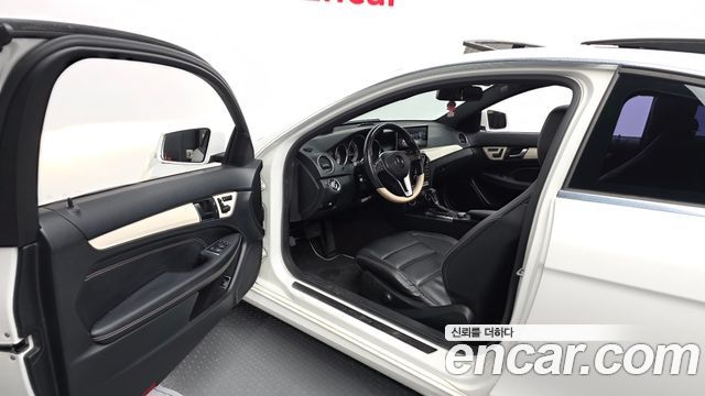 Mercedes-Benz C-Class 2013 — photo 10
