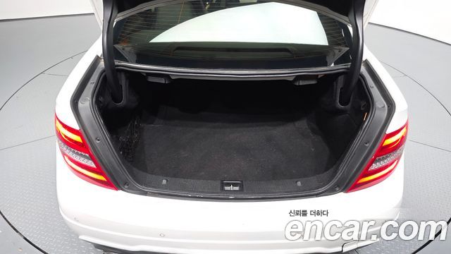 Mercedes-Benz C-Class 2013 — photo 20