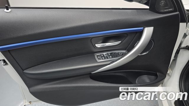 BMW 3-Series 2015 — photo 14