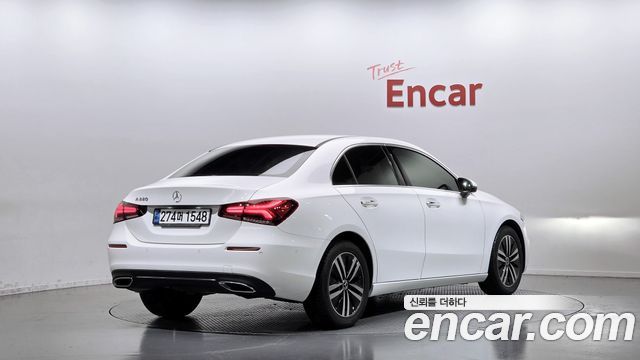 Mercedes-Benz A-Class 2022 — photo 2