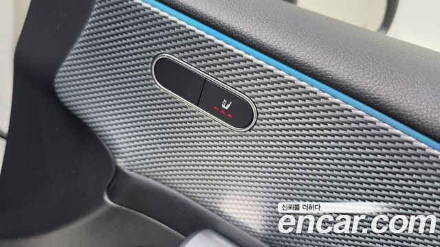 Mercedes-Benz A-Class 2022 — photo 27