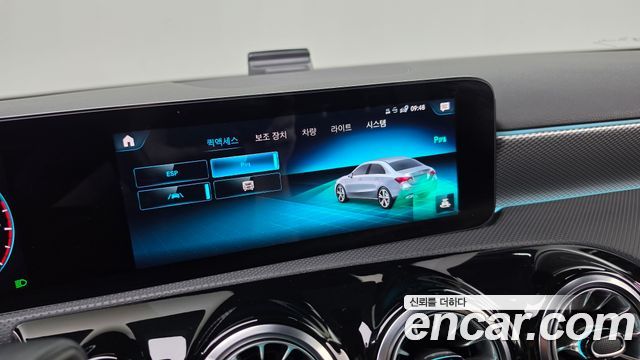 Mercedes-Benz A-Class 2022 — photo 29
