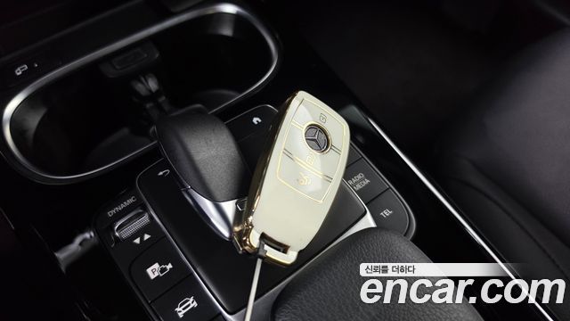 Mercedes-Benz A-Class 2022 — photo 30