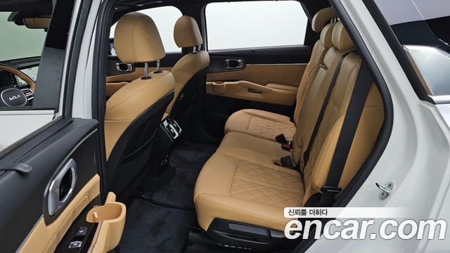 Kia Sorento 2023 — photo 17