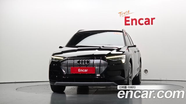 Audi e-tron 2022 — photo 3