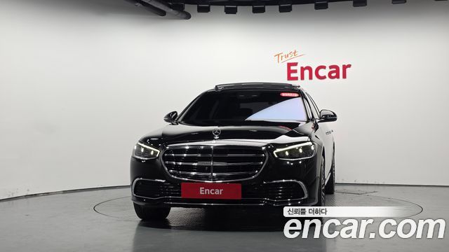 Mercedes-Benz S-Class 2022 — photo 3