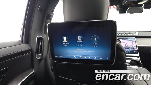 Mercedes-Benz S-Class 2022 — photo 24