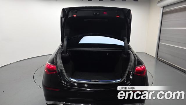 Mercedes-Benz S-Class 2022 — photo 26