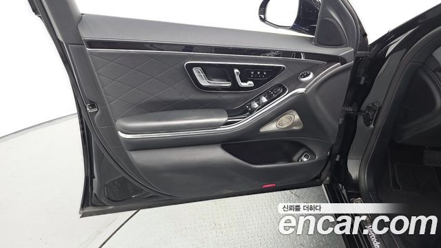Mercedes-Benz S-Class 2022 — photo 14