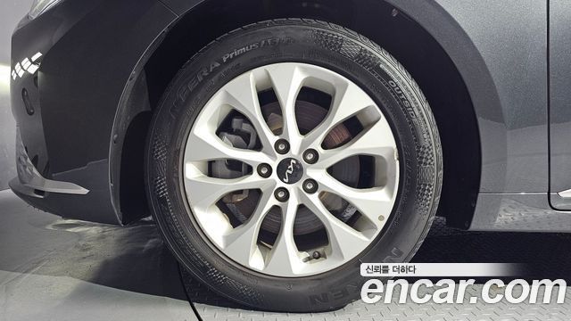 Kia K8 2022 — photo 5