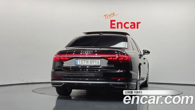 Audi A8 2021 — photo 4