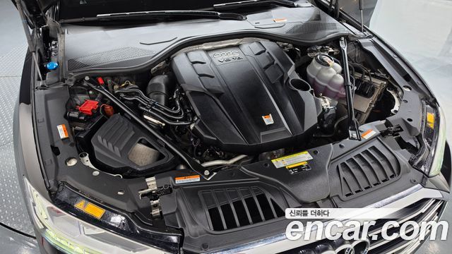Audi A8 2021 — photo 6