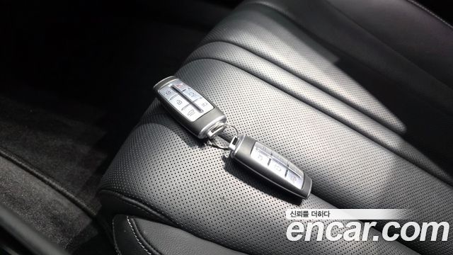 Genesis G80 2021 — photo 22