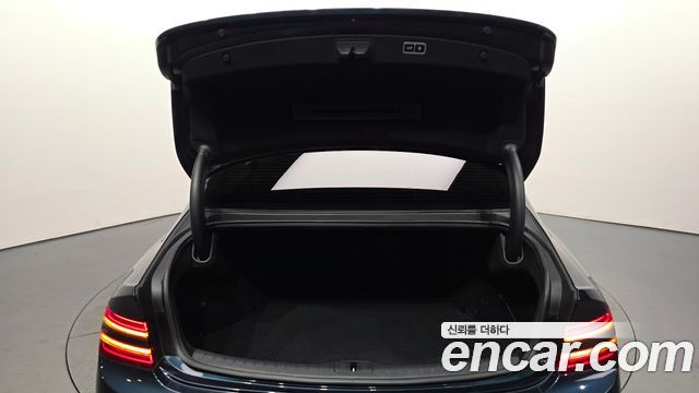 Genesis G80 2021 — photo 24