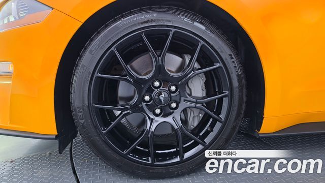 Ford Mustang 2022 — photo 5