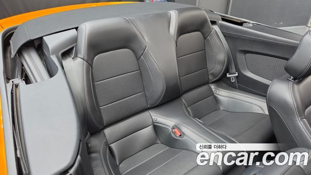 Ford Mustang 2022 — photo 17