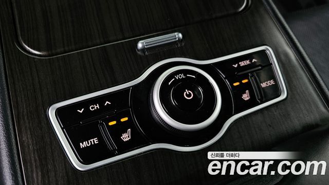 Kia K7 2012 — photo 19