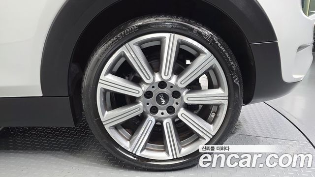 Mini Clubman 2023 — photo 7