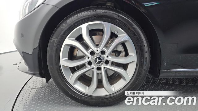 Mercedes-Benz C-Class 2017 — photo 5