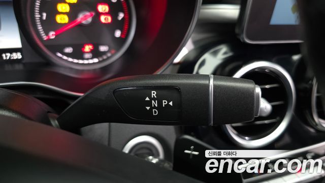 Mercedes-Benz C-Class 2017 — photo 12