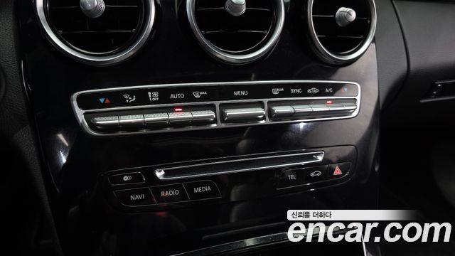 Mercedes-Benz C-Class 2017 — photo 24