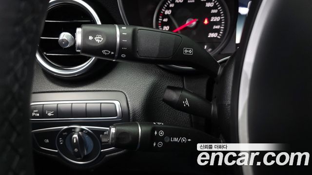 Mercedes-Benz C-Class 2017 — photo 29