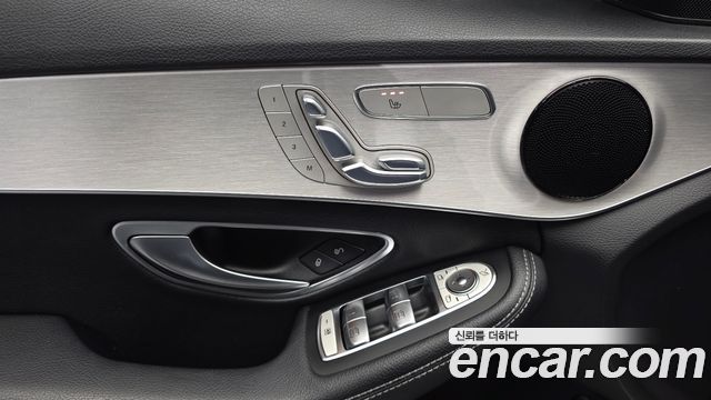 Mercedes-Benz C-Class 2017 — photo 30
