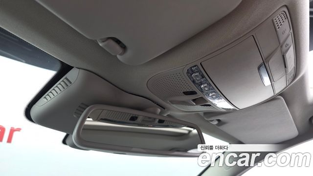 Mercedes-Benz C-Class 2017 — photo 31