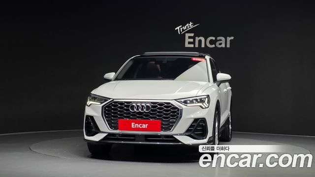 Audi Q3 2022 — photo 3