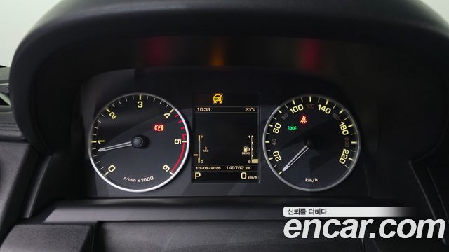 Land Rover Discovery 2014 — photo 8