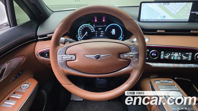 Genesis GV70 2024 — photo 13