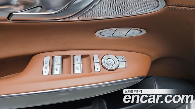 Genesis GV70 2024 — photo 14