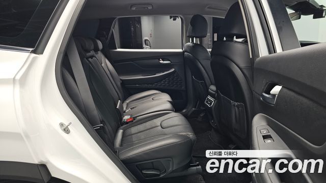 Hyundai Santafe 2021 — photo 17