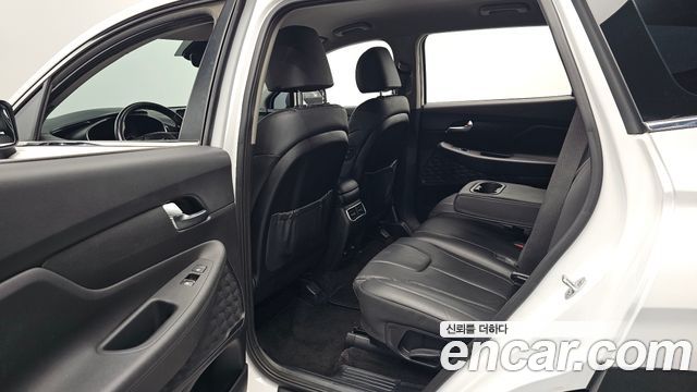 Hyundai Santafe 2021 — photo 18