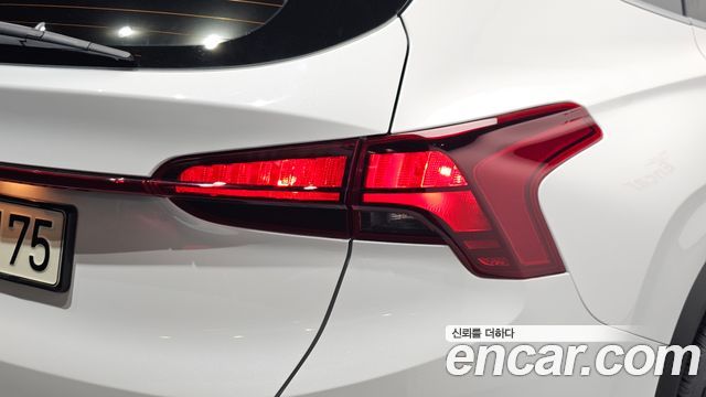 Hyundai Santafe 2021 — photo 9