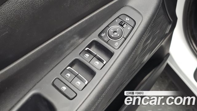 Hyundai Santafe 2021 — photo 29