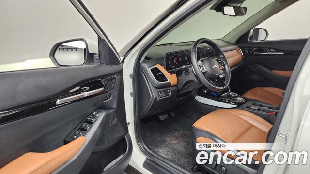Kia Seltos 2023 — photo 13