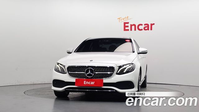 Mercedes-Benz E-Class 2019 — photo 3