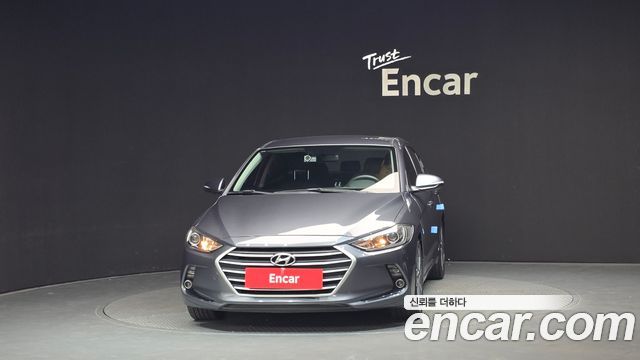 Hyundai AVANTE 2018 — photo 3