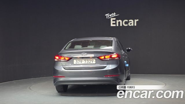 Hyundai AVANTE 2018 — photo 4