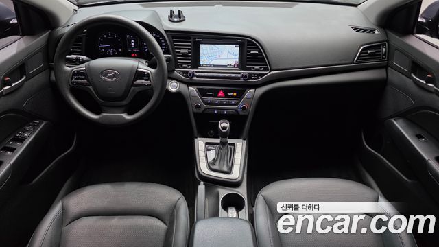 Hyundai AVANTE 2018 — photo 7