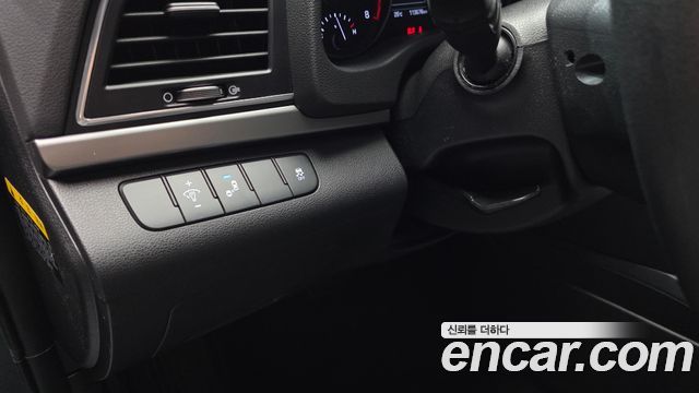 Hyundai AVANTE 2018 — photo 15