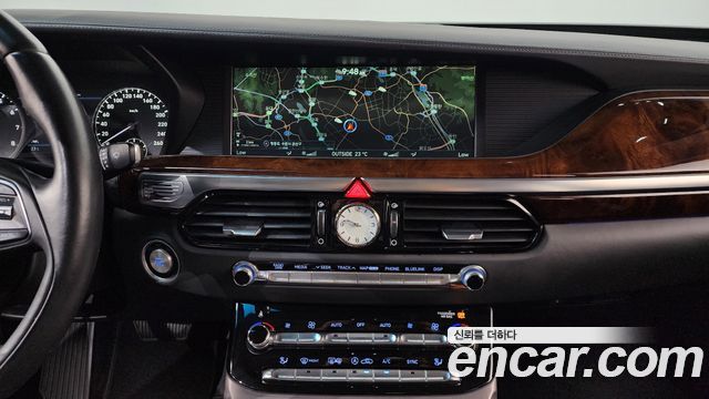 Genesis EQ900 2016 — photo 14