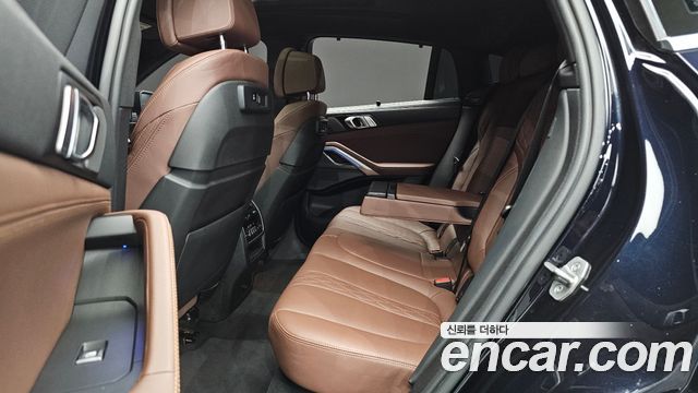 BMW X6 2023 — photo 17