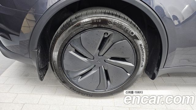 Tesla Model Y 2026 — photo 5