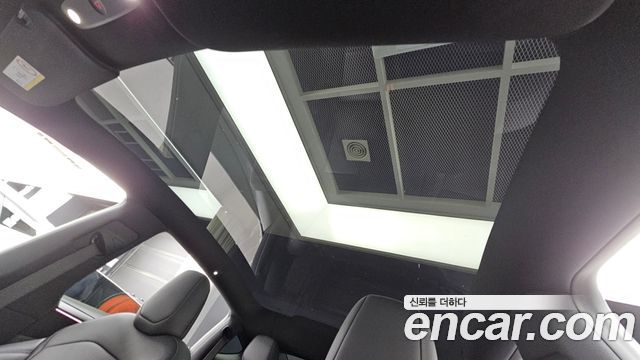 Tesla Model Y 2026 — photo 19